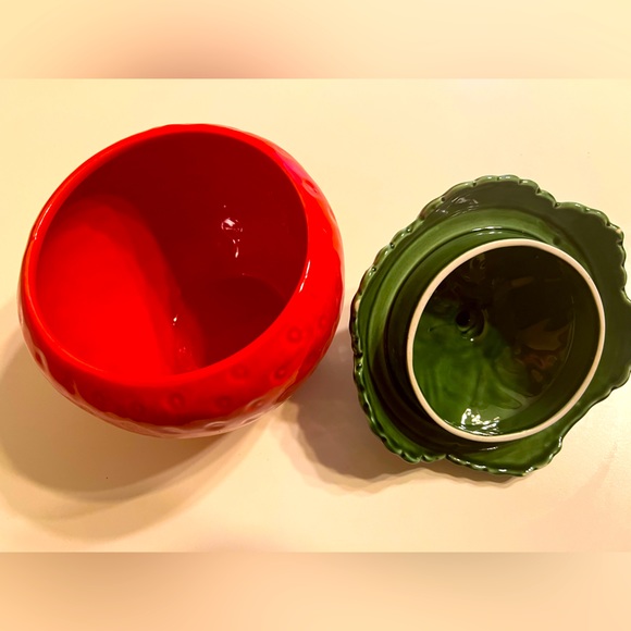Strawberry 🍓 Kitchen Accessories | Jar w/ Lid & 3-section Toppings Serving Dish - Picture 6 of 12